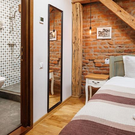 Wood House Republicii Hotel Brasov Bagian luar foto