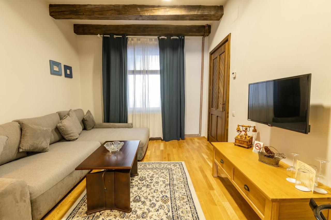 Wood House Republicii Hotel Brasov Bagian luar foto