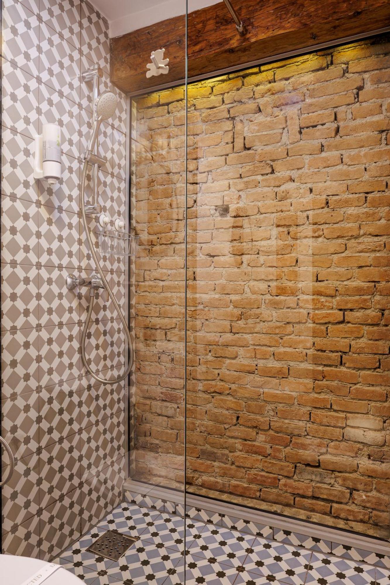 Wood House Republicii Hotel Brasov Bagian luar foto