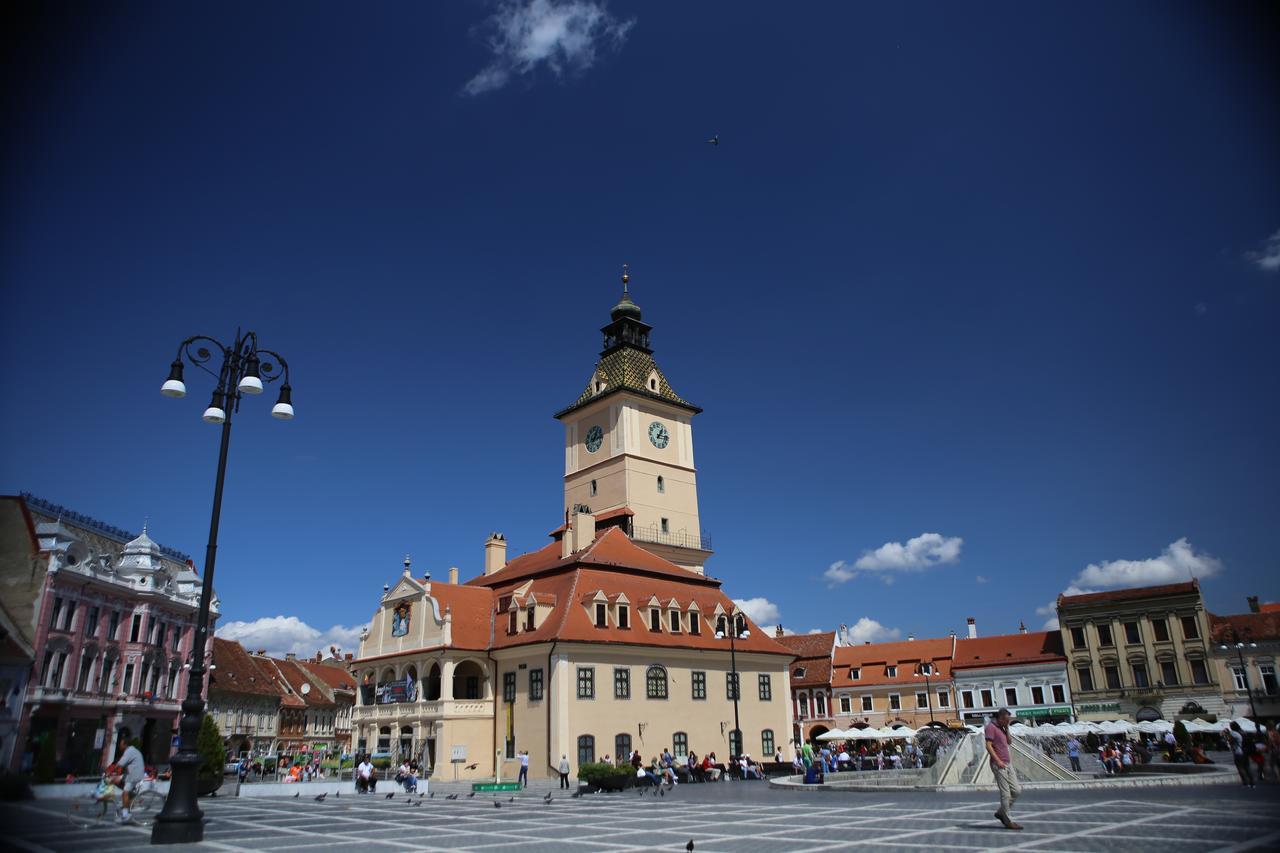Wood House Republicii Hotel Brasov Bagian luar foto