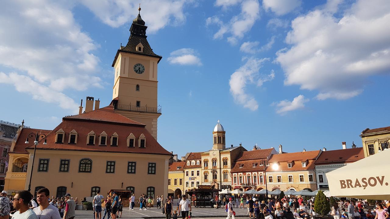 Wood House Republicii Hotel Brasov Bagian luar foto