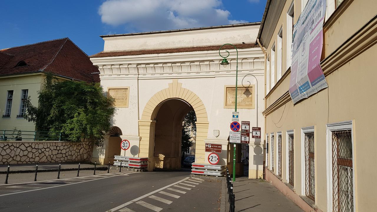 Wood House Republicii Hotel Brasov Bagian luar foto