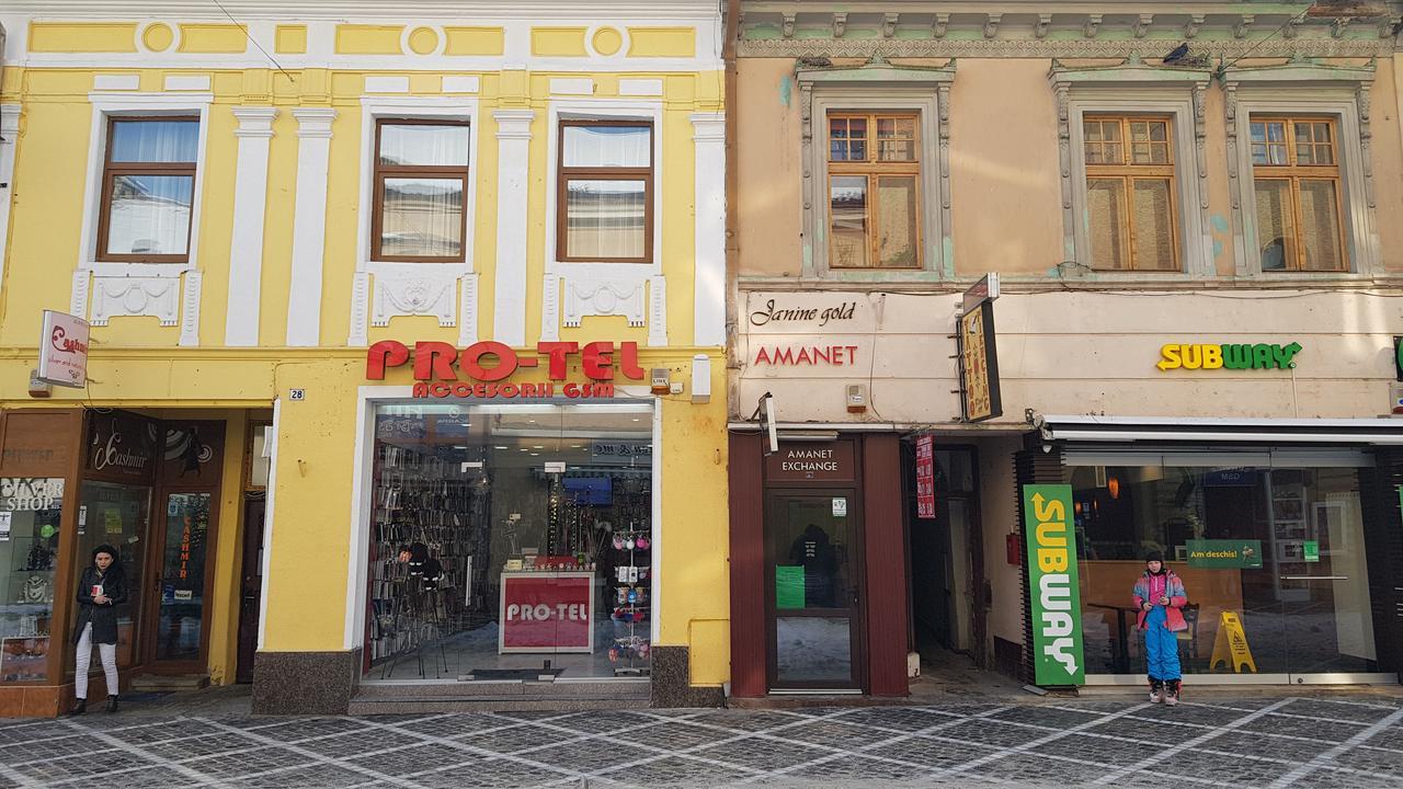 Wood House Republicii Hotel Brasov Bagian luar foto