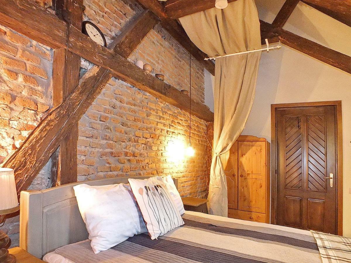 Wood House Republicii Hotel Brasov Bagian luar foto